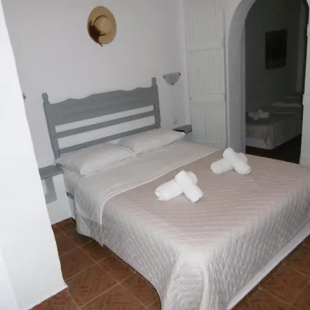 Koxilas Penzion Skyros