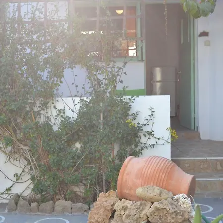 Koxilas Πανσιόν Σκύρος
